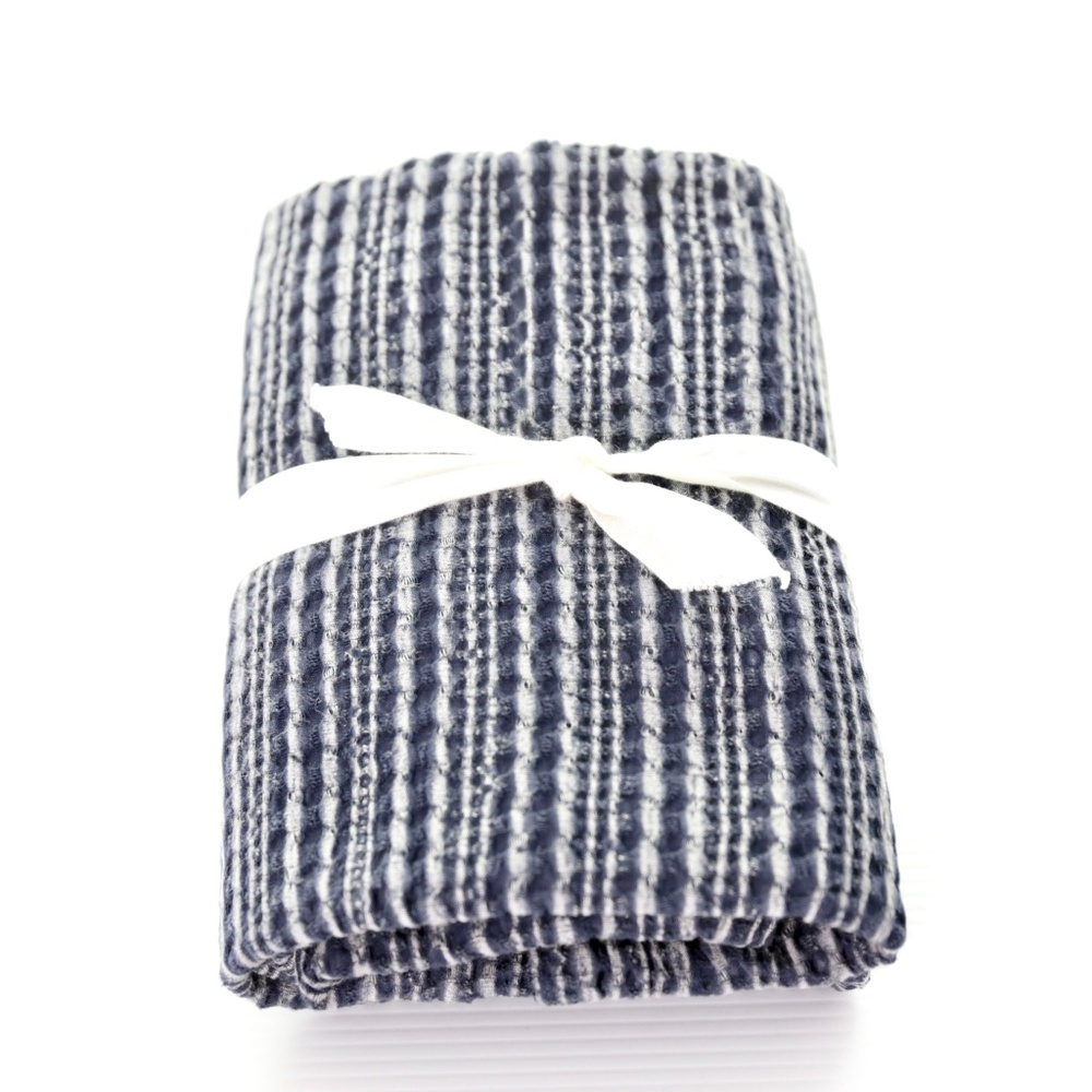 NWOT Pottery Barn Honeycomb Quilted Waffle Weave Cotton Sham - (1) Euro Midnight